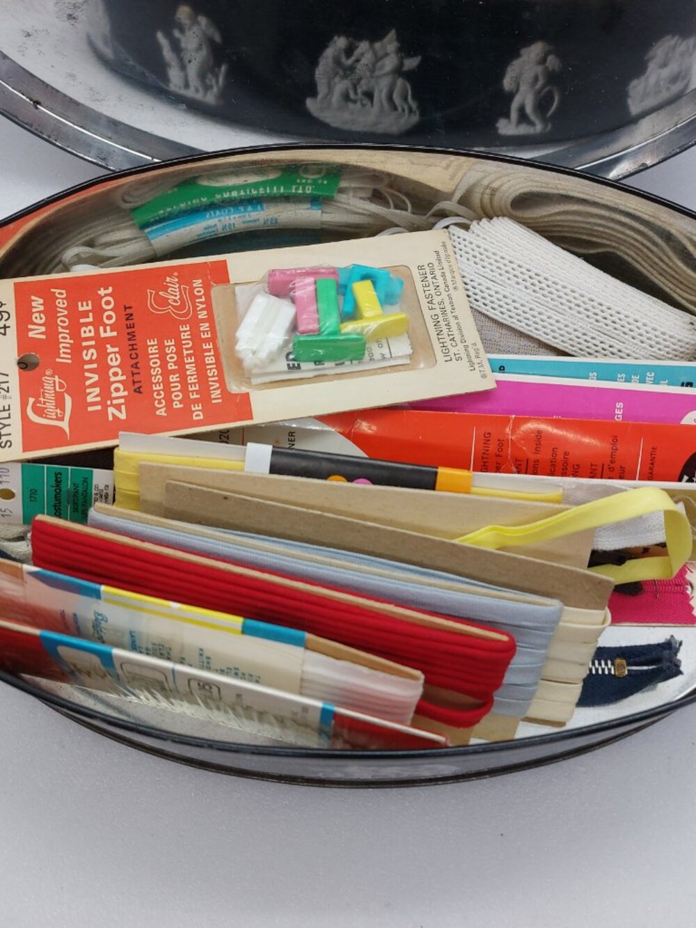 Vintage Tin With Lot Of Sewing / Craft Supplies Zippers, Seam Binding, Elastic